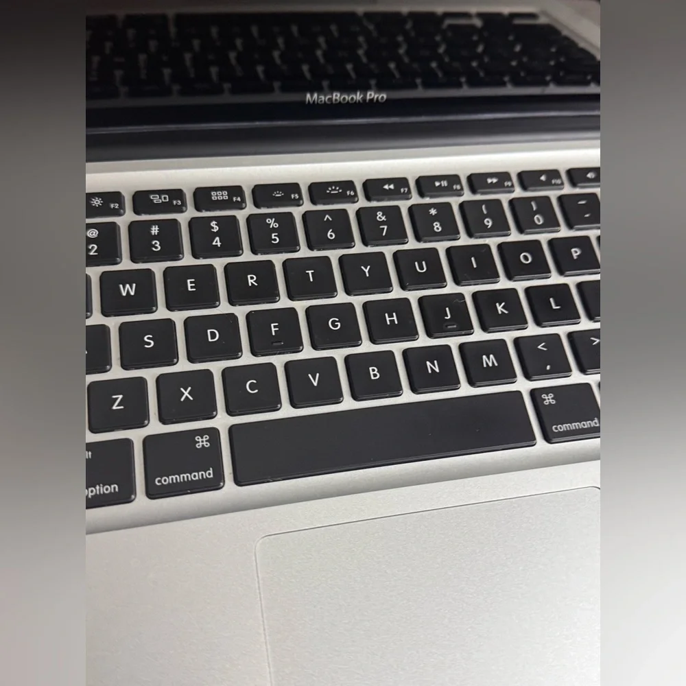 Apple MacBook Pro Laptop A1278 Silver – For Parts / Repair